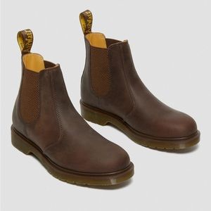 Doc Martens Brown 2976 Crazy Horse Leather Chelsea Boots Pull-on